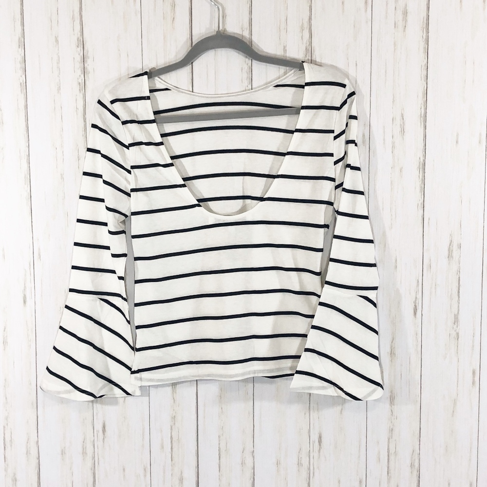 Cupcakes and Cashmere Striped Top - Picture 4 of 8
